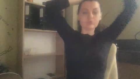 Snapshot of dollyroma chatting on December 2, 9:03 am DollyRoma online show from December 2, 9:03 am