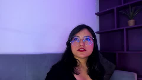 DollyWood  online show from November 4, 3:38 am