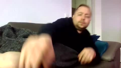 dombio_12 online show from April 2, 1:20 pm