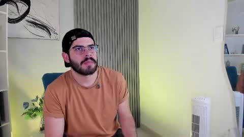 Snapshot of domboy_ chatting on July 16, 7:53 pm domboy online show from July 16, 7:53 pm