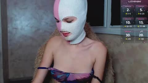 domiiniicana online show from October 15, 12:00 am