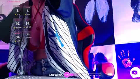 Snapshot of domina_lia chatting on October 28, 3:21 am Domina Lia online show from October 28, 3:21 am