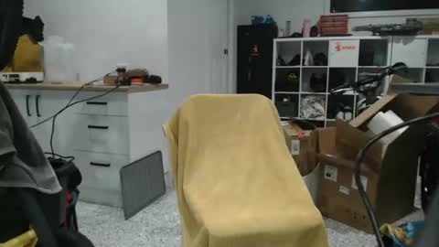 dominantblonde93 online show from April 4, 1:08 pm