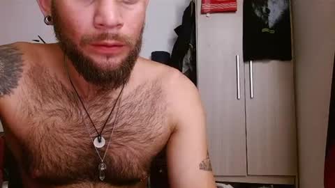 Snapshot of dominantthewolf chatting on June 26, 11:14 am Logan - INDEPENDET MODEL online show from June 26, 11:14 am