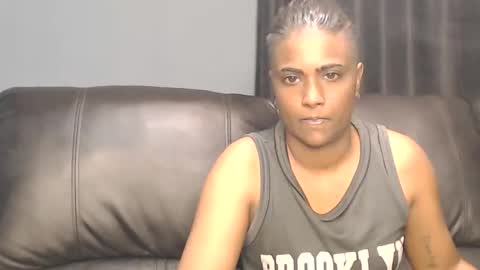 Snapshot of dominate_stud chatting on January 18, 2:37 am dominate_stud online show from January 18, 2:37 am