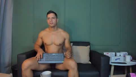 Dominc berry online show from March 4, 11:49 am