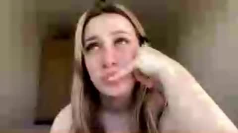 Mia online show from May 24, 2:22 pm