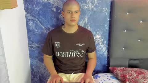 Snapshot of dominic_connor chatting on March 1, 10:06 am DOMI online show from March 1, 10:06 am