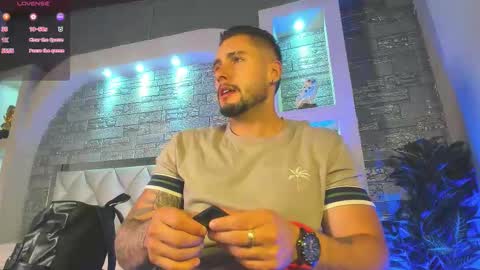 Snapshot of dominic_de_luca chatting on October 14, 3:29 am dominic de luca online show from October 14, 3:29 am