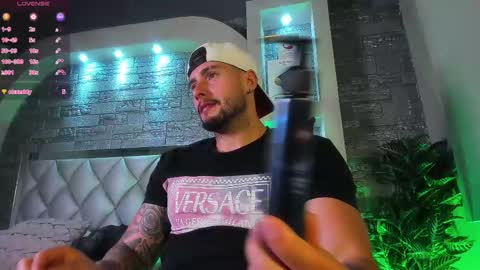 Snapshot of dominic_de_luca chatting on October 16, 4:24 am dominic de luca online show from October 16, 4:24 am