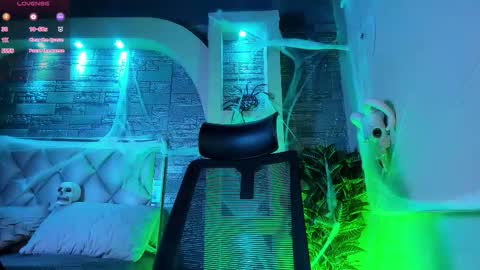 Snapshot of dominic_de_luca chatting on October 17, 3:53 am dominic de luca online show from October 17, 3:53 am