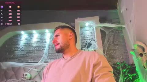 Snapshot of dominic_de_luca chatting on October 19, 2:45 am dominic de luca online show from October 19, 2:45 am