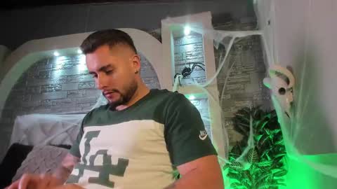 Snapshot of dominic_de_luca chatting on October 21, 3:07 am dominic de luca online show from October 21, 3:07 am