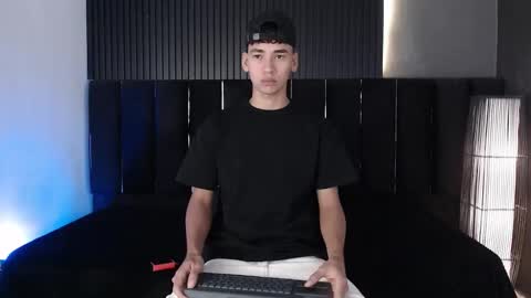 Snapshot of dominic_ghost chatting on March 4, 12:16 am Dominic online show from March 4, 12:16 am