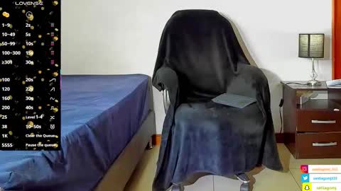 Snapshot of dominic_joness chatting on February 12, 2:28 am SANTI independent model online show from February 12, 2:28 am