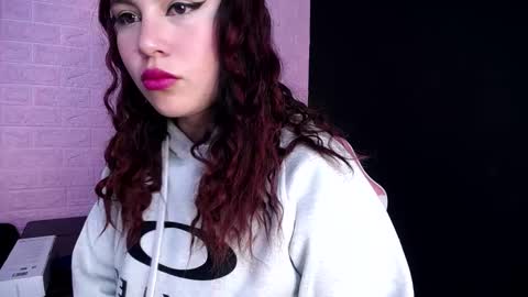 Snapshot of dominic_queen chatting on November 7, 12:05 pm online show from November 7, 12:05 pm