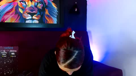   online show from May 26, 11:39 am