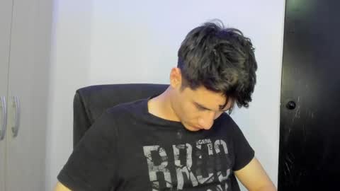 Snapshot of dominic_radccliffe chatting on May 21, 2:51 am Your real love online show from May 21, 2:51 am