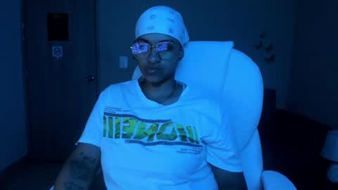 Dominick  online show from October 4, 11:58 pm
