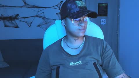 Dominick  online show from October 7, 6:43 am