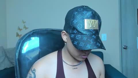 Dominick  online show from November 6, 8:15 am