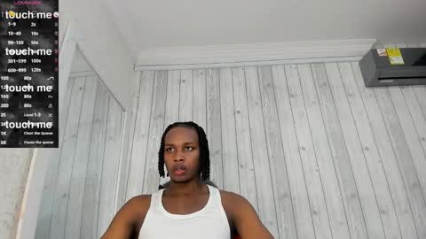 Snapshot of dominicsccott chatting on February 23, 12:27 pm Dominicscott online show from February 23, 12:27 pm