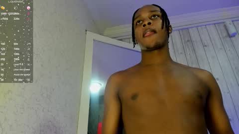 Snapshot of dominicsccott chatting on September 22, 12:51 pm Dominicscott online show from September 22, 12:51 pm