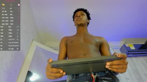 Snapshot of dominicsccott chatting on September 30, 12:43 pm Dominicscott online show from September 30, 12:43 pm