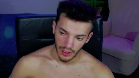 Snapshot of dominicvalente chatting on November 6, 3:51 am dominicvalente online show from November 6, 3:51 am