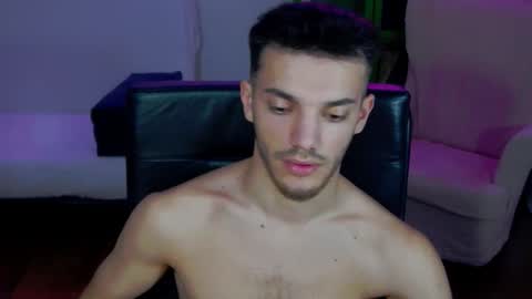 Snapshot of dominicvalente chatting on November 16, 6:57 pm dominicvalente online show from November 16, 6:57 pm