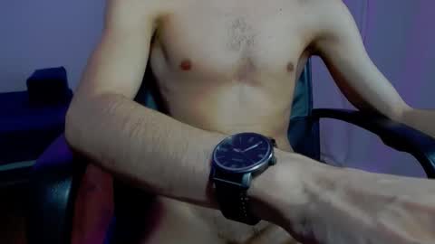 Snapshot of dominicvalente chatting on November 19, 4:12 am dominicvalente online show from November 19, 4:12 am