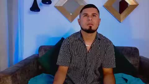 Snapshot of dominikvega chatting on August 3, 6:55 pm Dominik online show from August 3, 6:55 pm