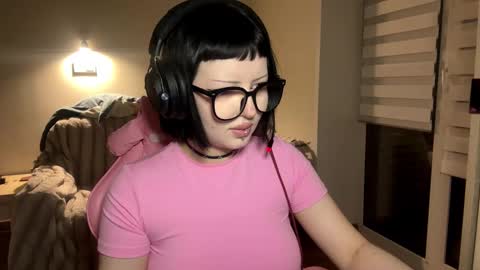 Cati online show from March 15, 1:28 pm