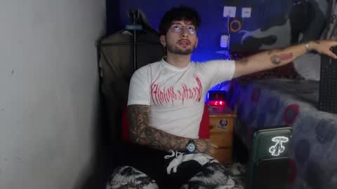 dominus_kane online show from November 12, 3:07 am