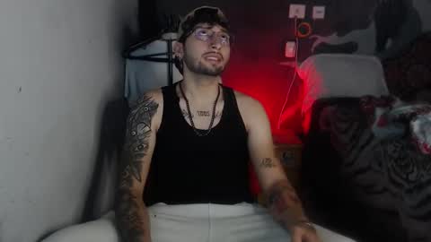 dominus_kane online show from November 25, 5:18 am