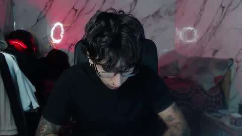 dominus_kane online show from January 15, 2:38 am