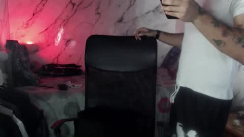 dominus_kane online show from April 3, 5:38 am