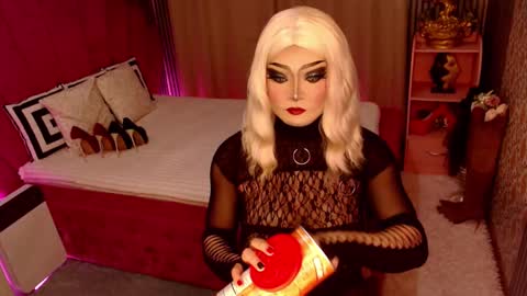 Snapshot of domtrans4sub chatting on December 23, 9:40 pm online show from December 23, 9:40 pm