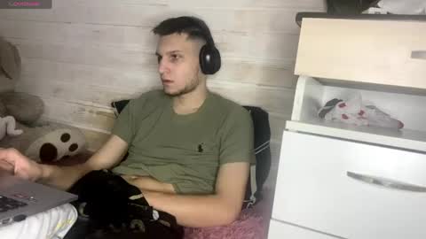 Snapshot of donald_boy chatting on March 20, 11:09 pm Stephanie and online show from March 20, 11:09 pm