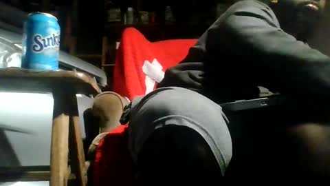 Snapshot of donaldk21 chatting on October 23, 8:35 am HBYAM online show from October 23, 8:35 am