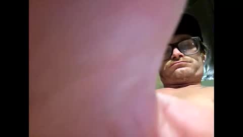 Snapshot of donaldketch05 chatting on October 31, 12:17 pm donaldketch05 online show from October 31, 12:17 pm