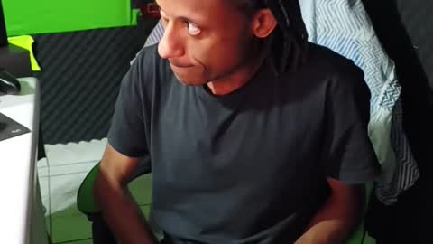 dondiego5511 online show from April 6, 4:46 am