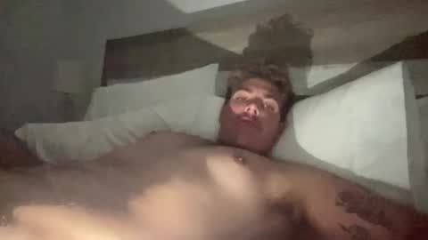 Snapshot of dongdollar83295 chatting on April 12, 3:50 pm dongdollar83295 online show from April 12, 3:50 pm