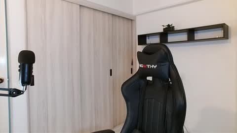 Victor online show from October 3, 4:15 pm