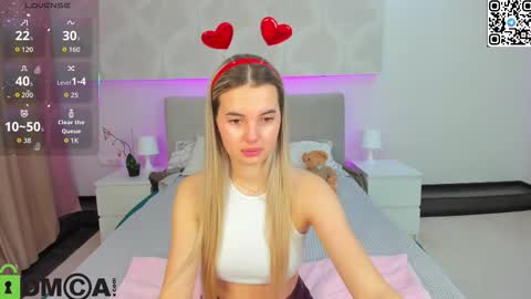 Snapshot of donnaaa_evans chatting on February 13, 12:17 am Donna On GMT2 Mon-Fri 3-9 AM online show from February 13, 12:17 am