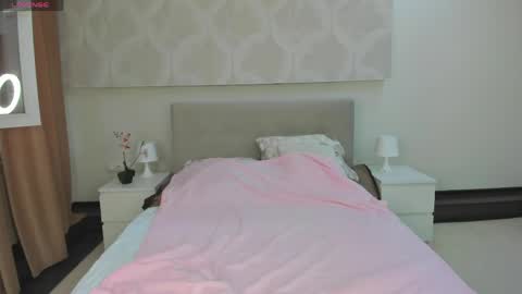 Donna On GMT2 Mon-Fri 3-9 AM online show from May 29, 11:36 pm