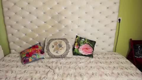 DonnaGriffin online show from March 8, 8:44 am