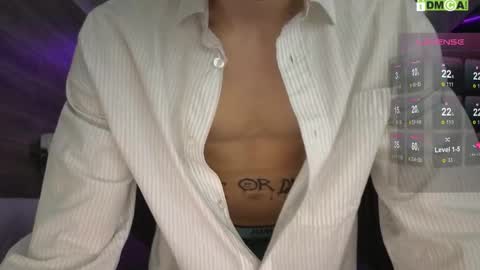 Snapshot of donnikon chatting on February 25, 8:07 pm Nikon online show from February 25, 8:07 pm