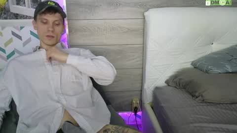 Nikon online show from April 12, 8:03 pm