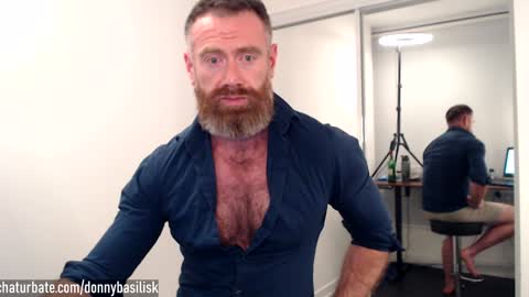 Snapshot of donnybasilisk chatting on December 15, 1:35 am Donny online show from December 15, 1:35 am